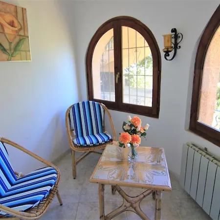 Maryvilla 1056 Vila