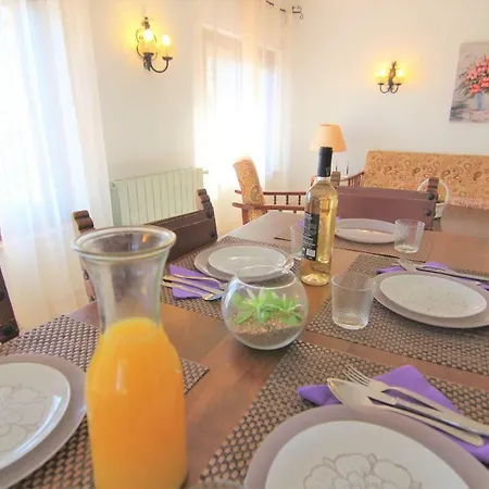 Maryvilla 1056